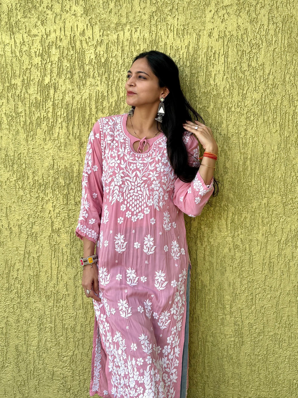 MANNAT Dori Chikankari Kurti