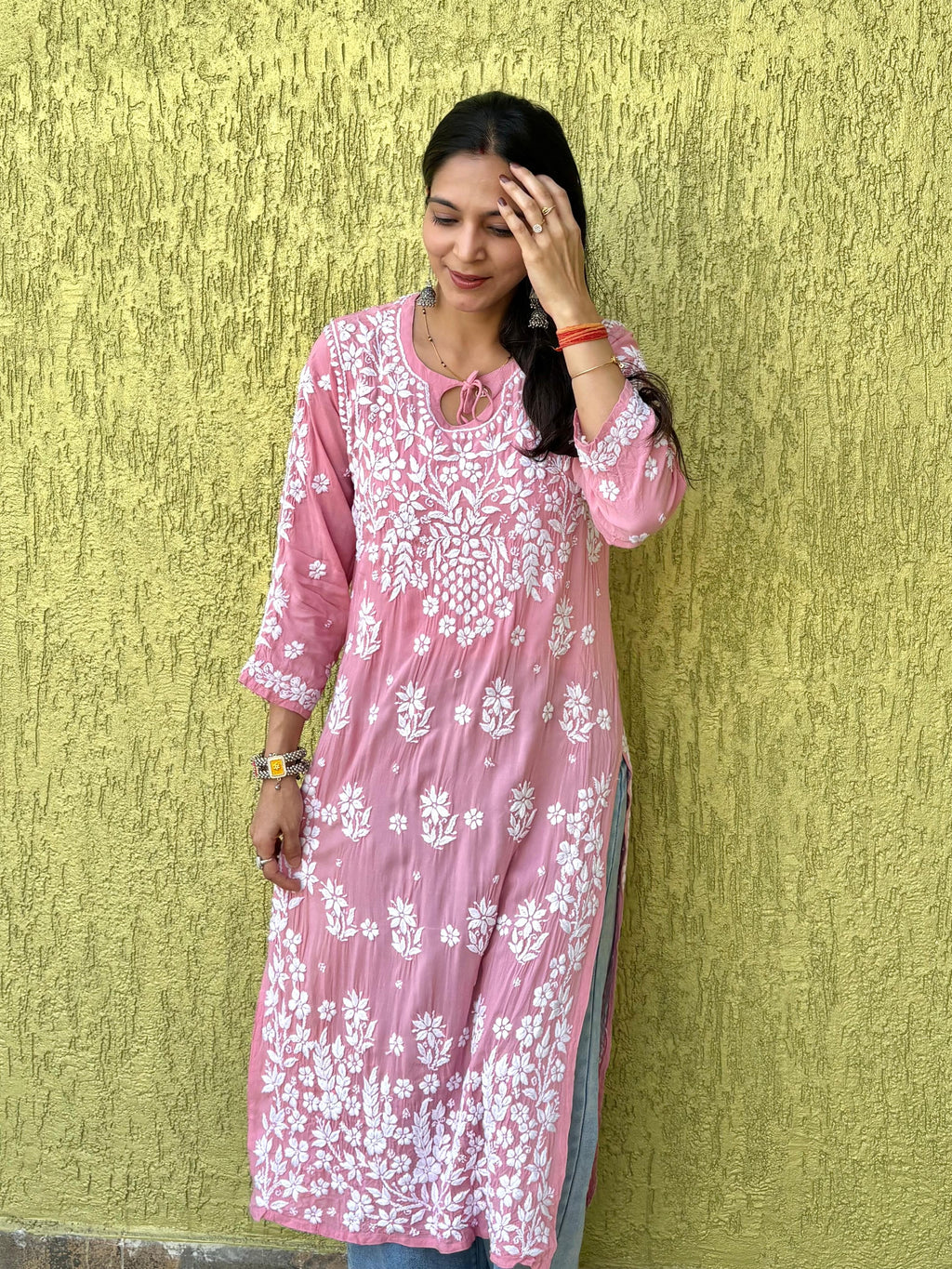 MANNAT Dori Chikankari Kurti
