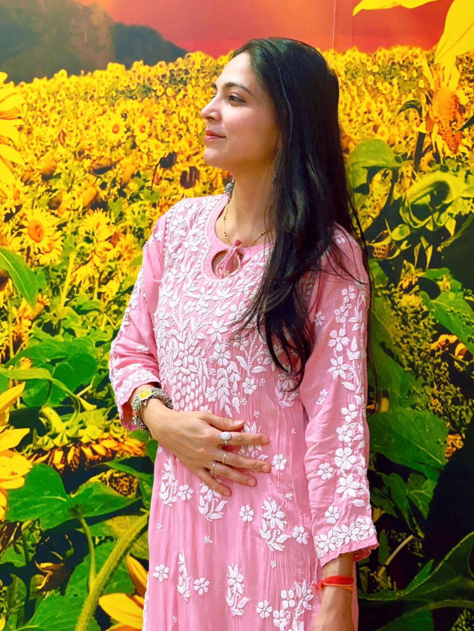 MANNAT Dori Chikankari Kurti