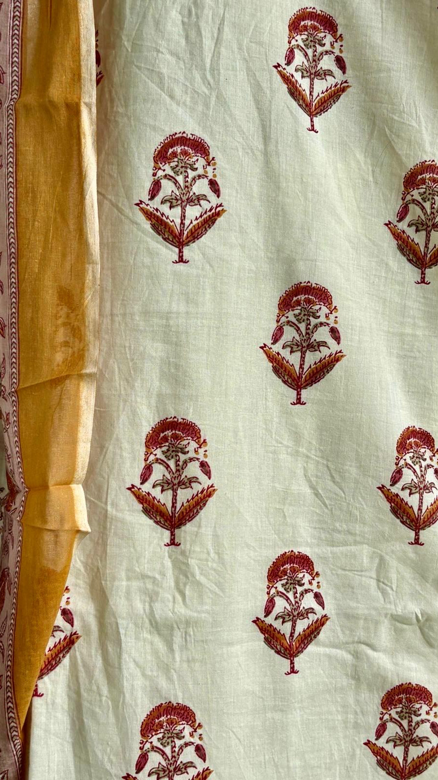 GULZAAR Three-piece suit