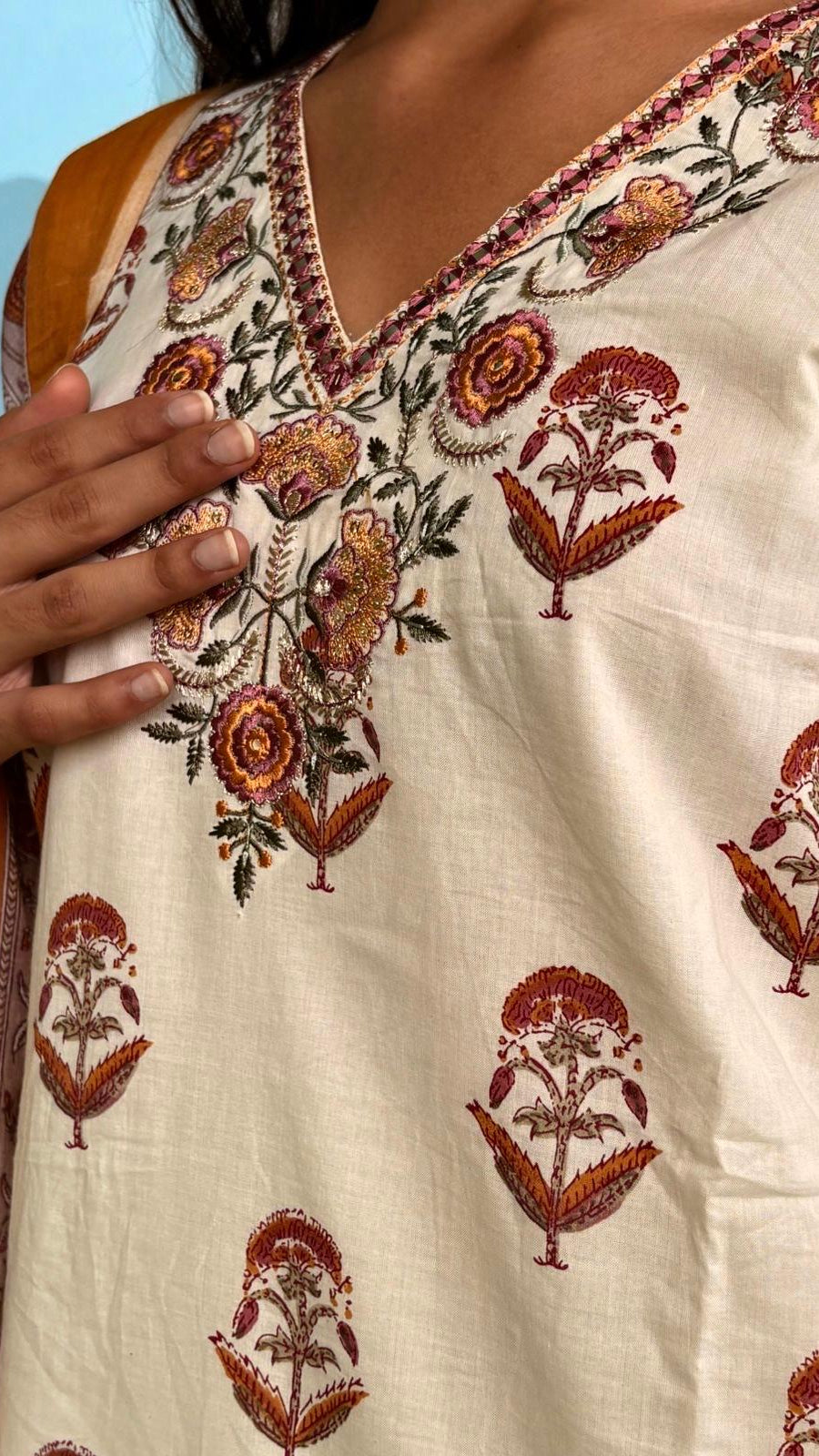 GULZAAR Three-piece suit