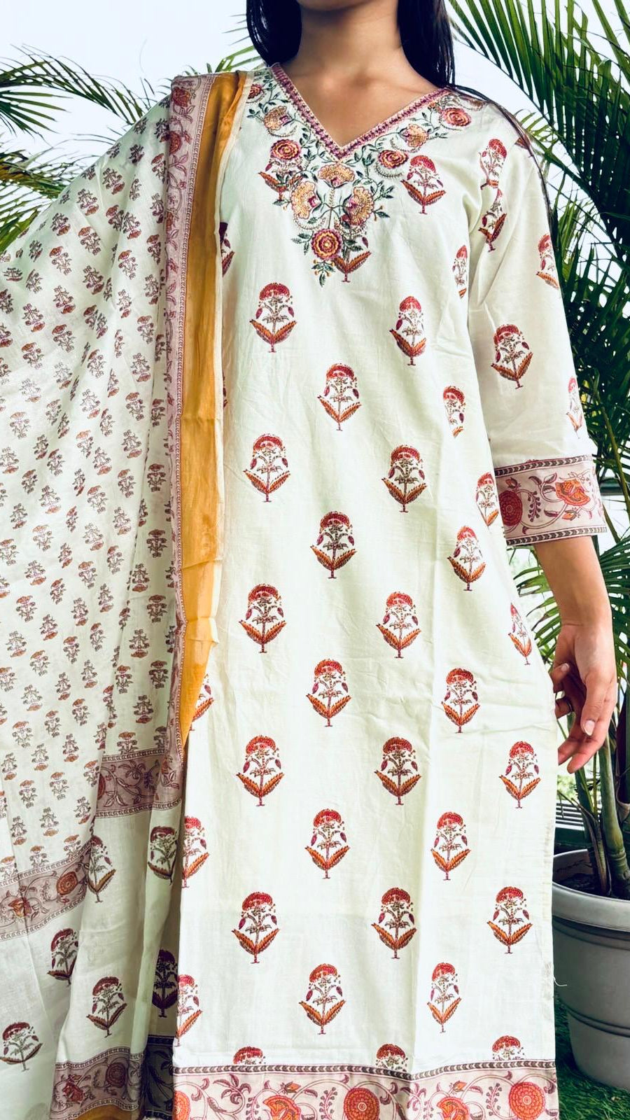 GULZAAR Three-piece suit