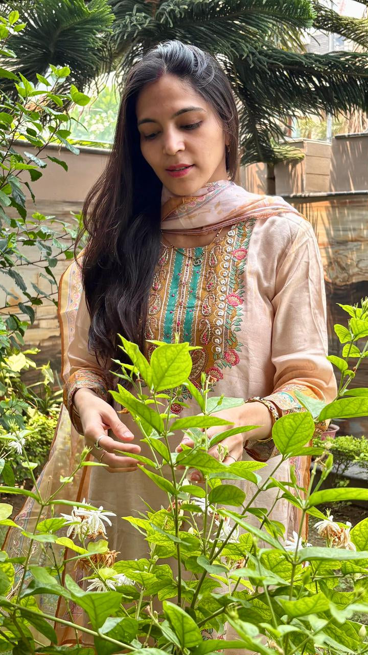 NOORANI Three-piece suit