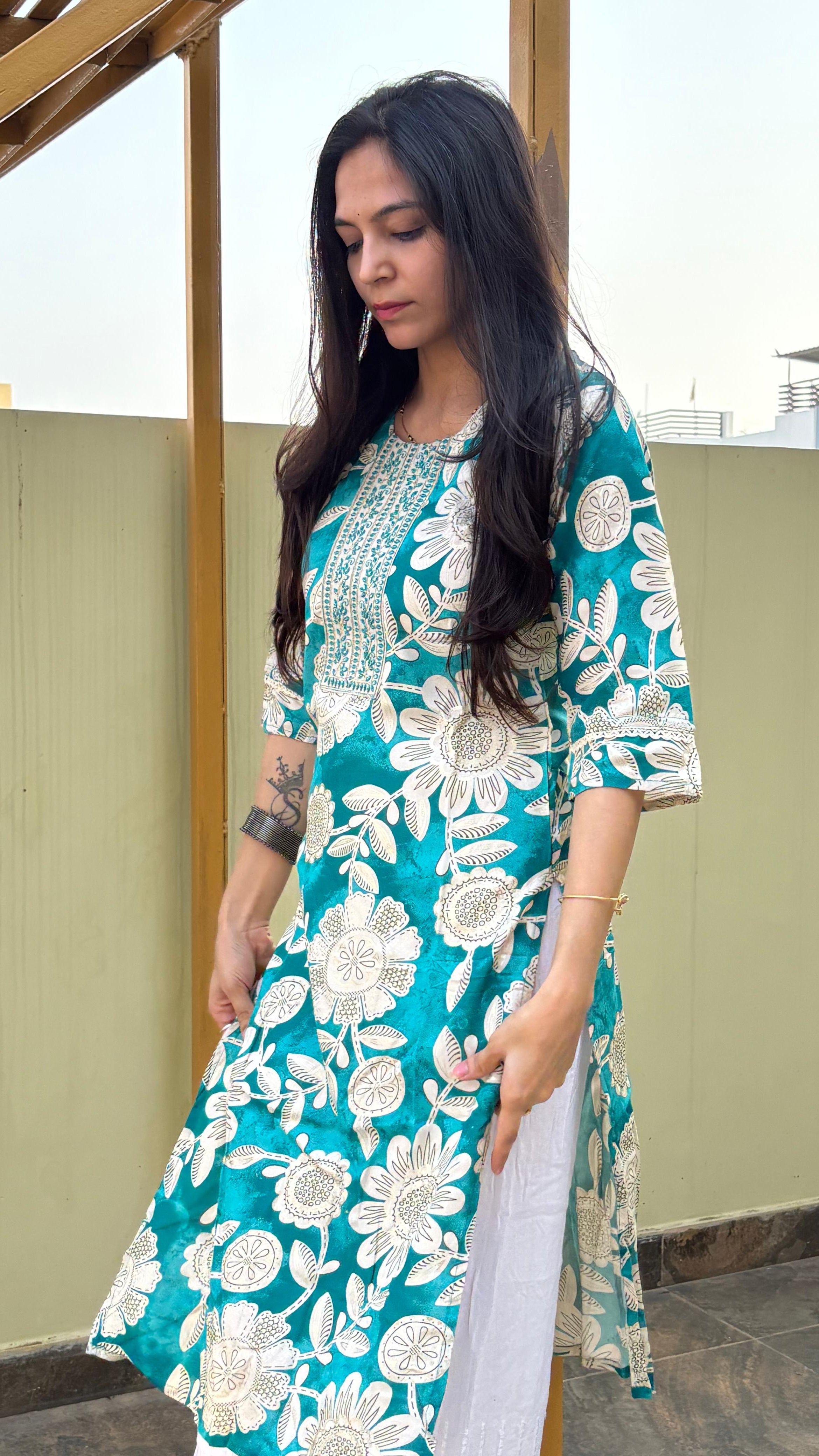 ROSHINI Cotton Floral Kurti