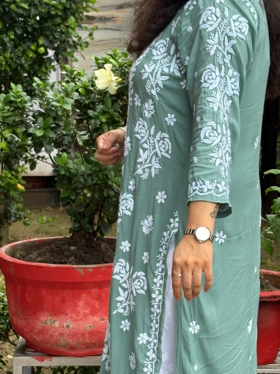 Ayat Chikankari kurti